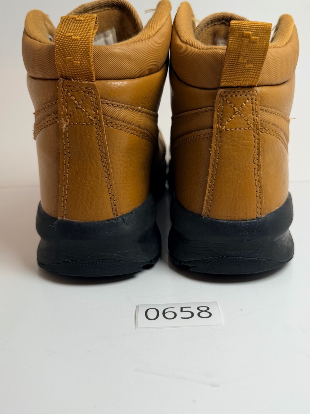 Nike Kids Wheat/Tan High-Top Hiking Boots - Picture 7 of 10
